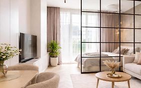 Staromiejski Bulwar Residence by the river